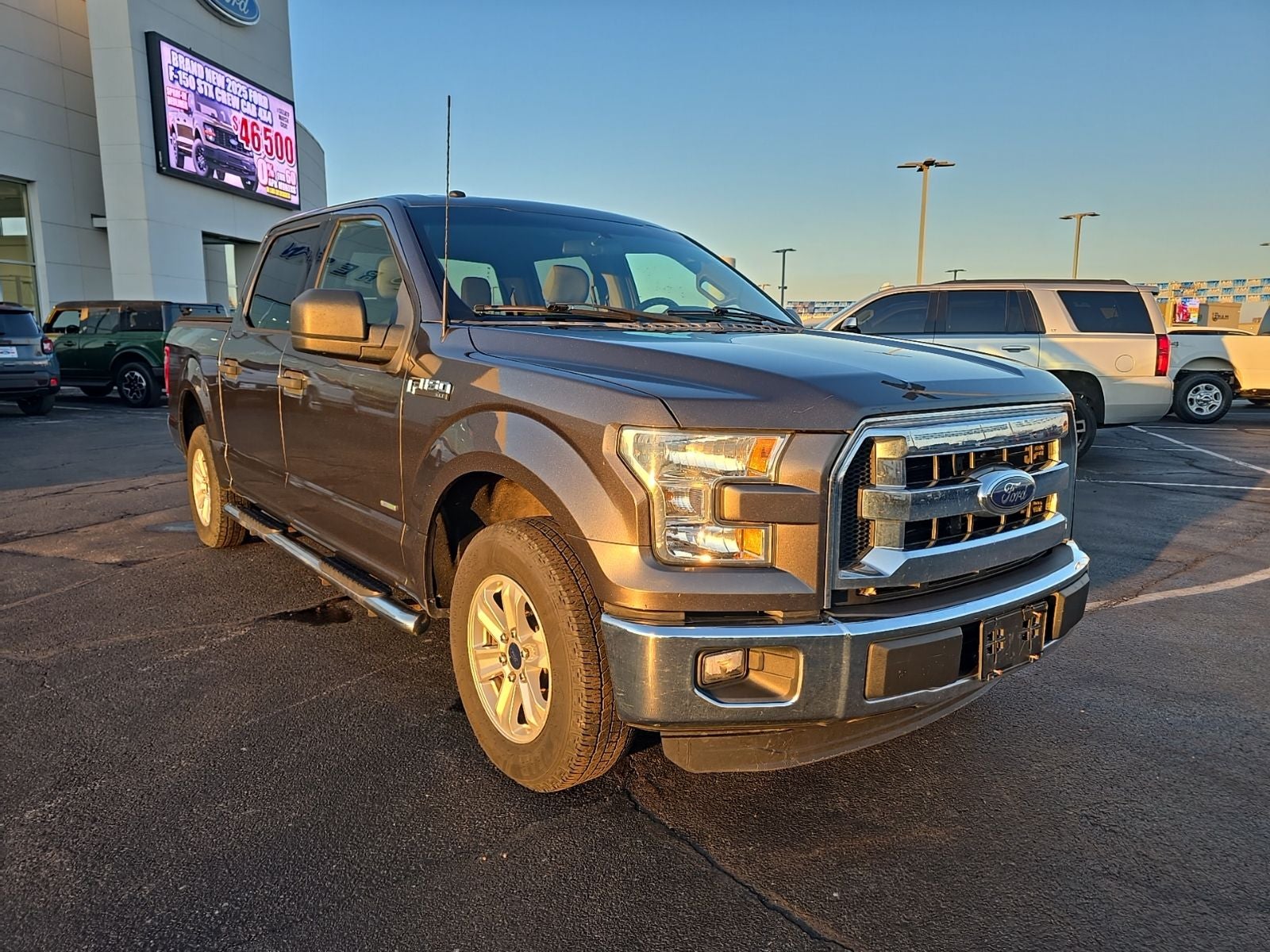 2016 Ford F-150 2WD SuperCrew 145" XLT