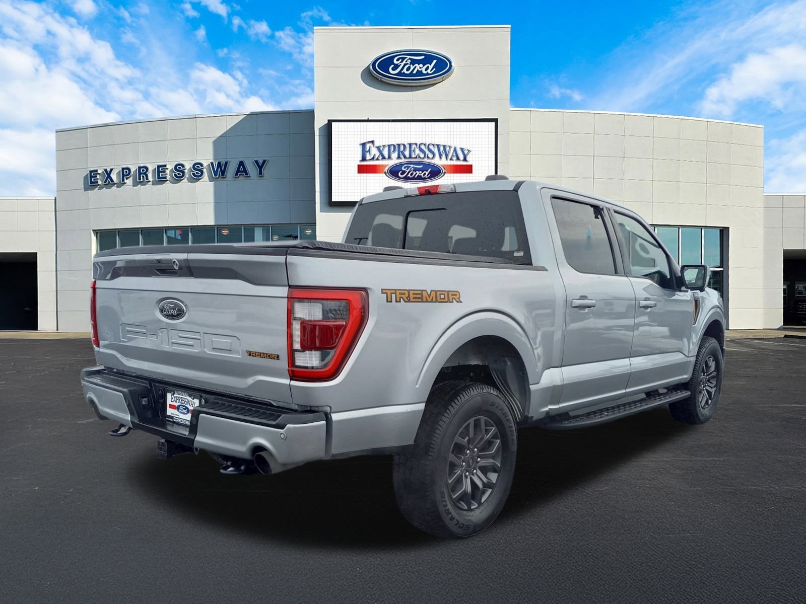 2022 Ford F-150 Tremor 4WD SuperCrew 5.5' Box
