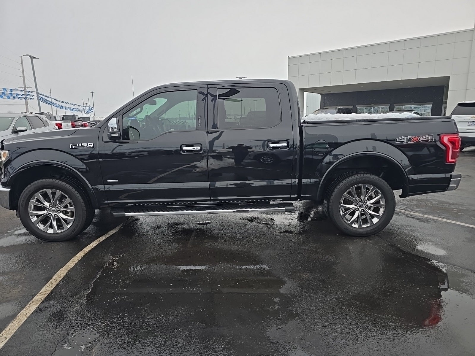 2016 Ford F-150 4WD SuperCrew 145" Lariat