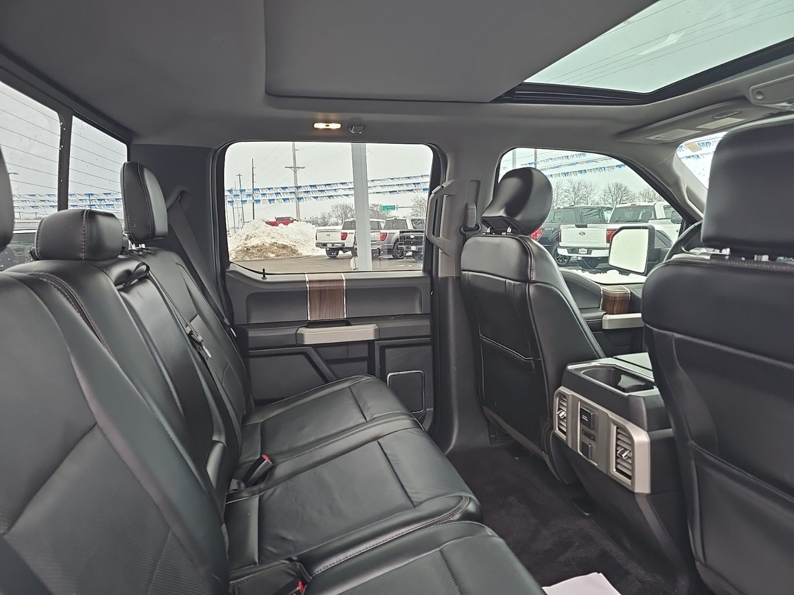 2016 Ford F-150 4WD SuperCrew 145" Lariat