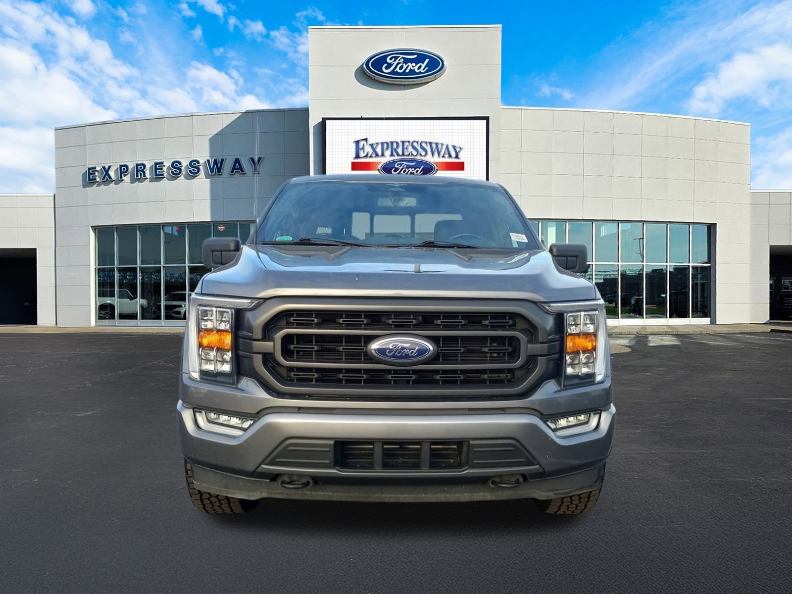 2023 Ford F-150 XLT 4WD SuperCrew 5.5' Box