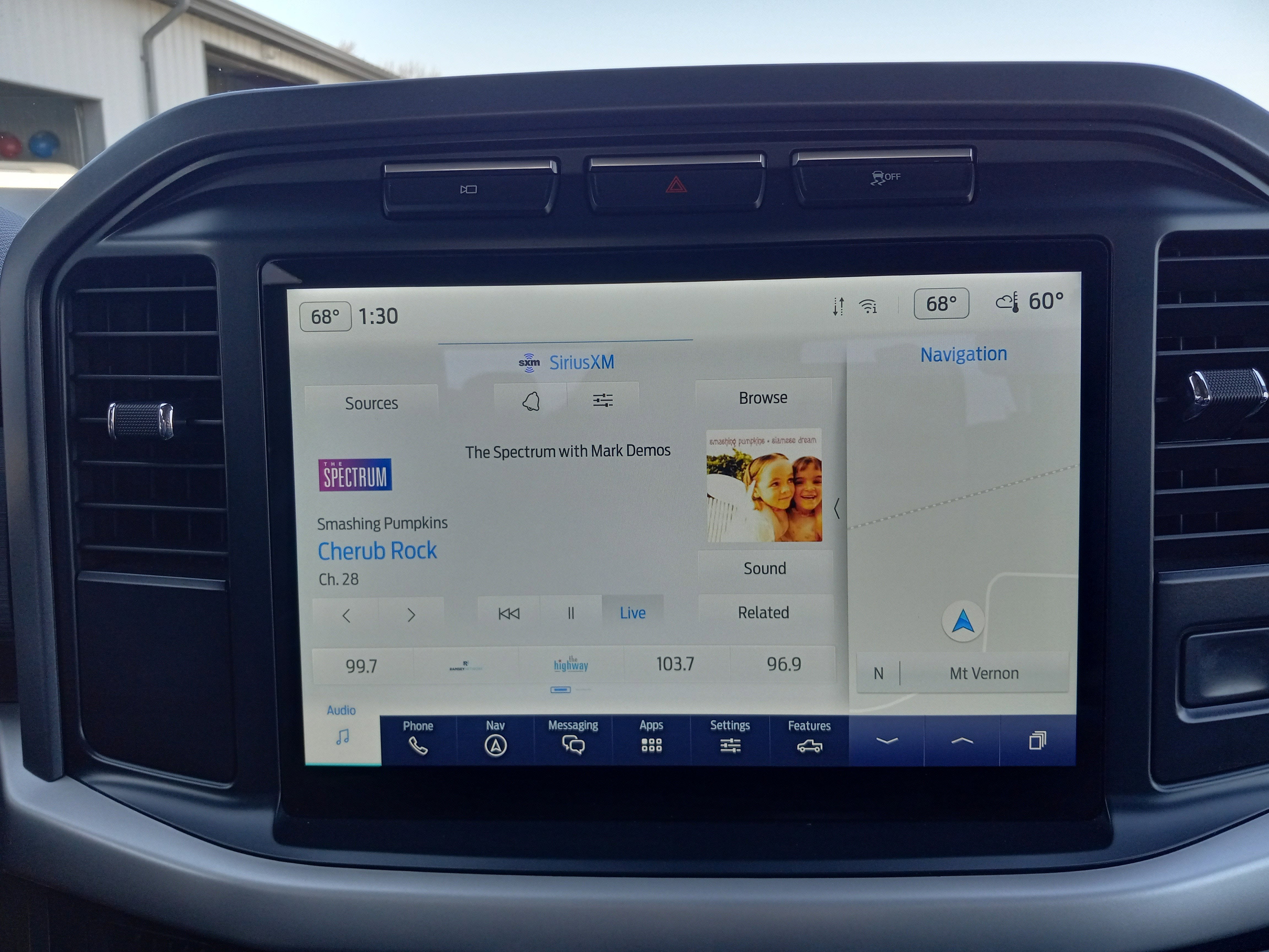 2023 Ford F-150 XLT 4WD SuperCrew 5.5' Box