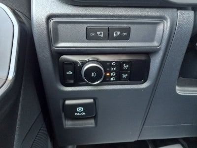 2023 Ford F-150 XL 4WD SuperCrew 5.5' Box