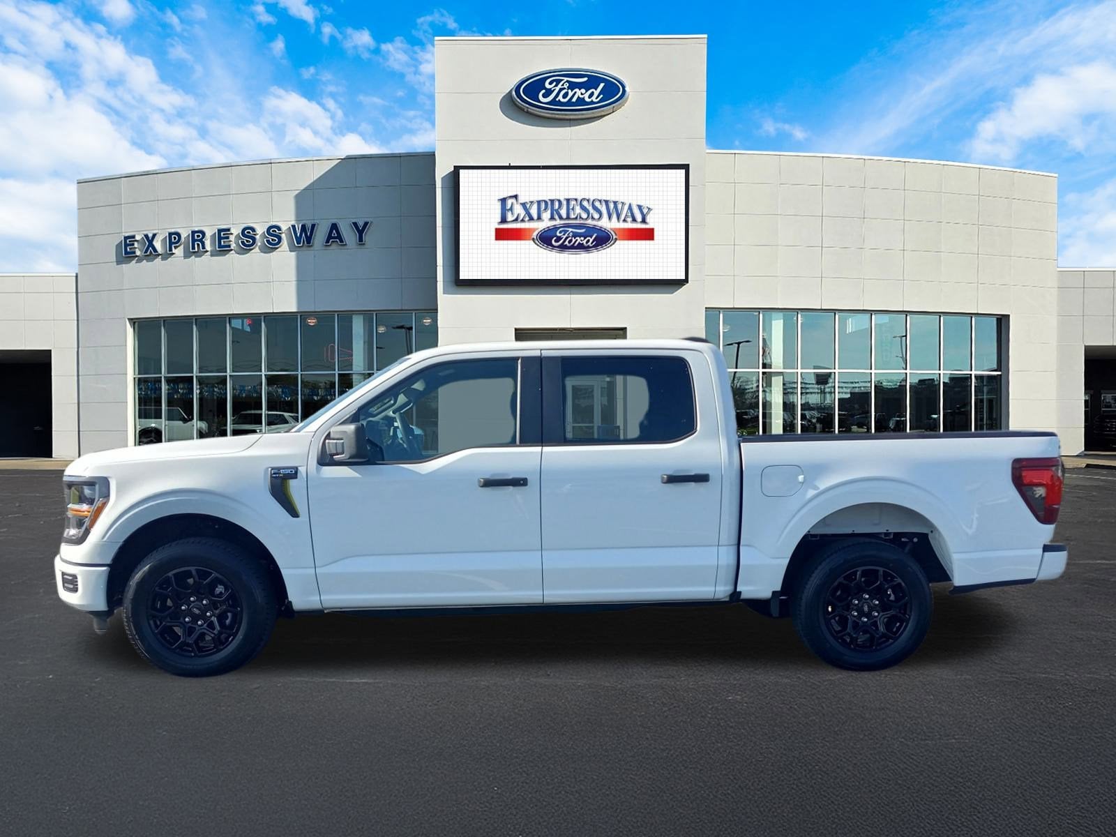 2025 Ford F-150 STX 2WD SuperCrew 5.5' Box
