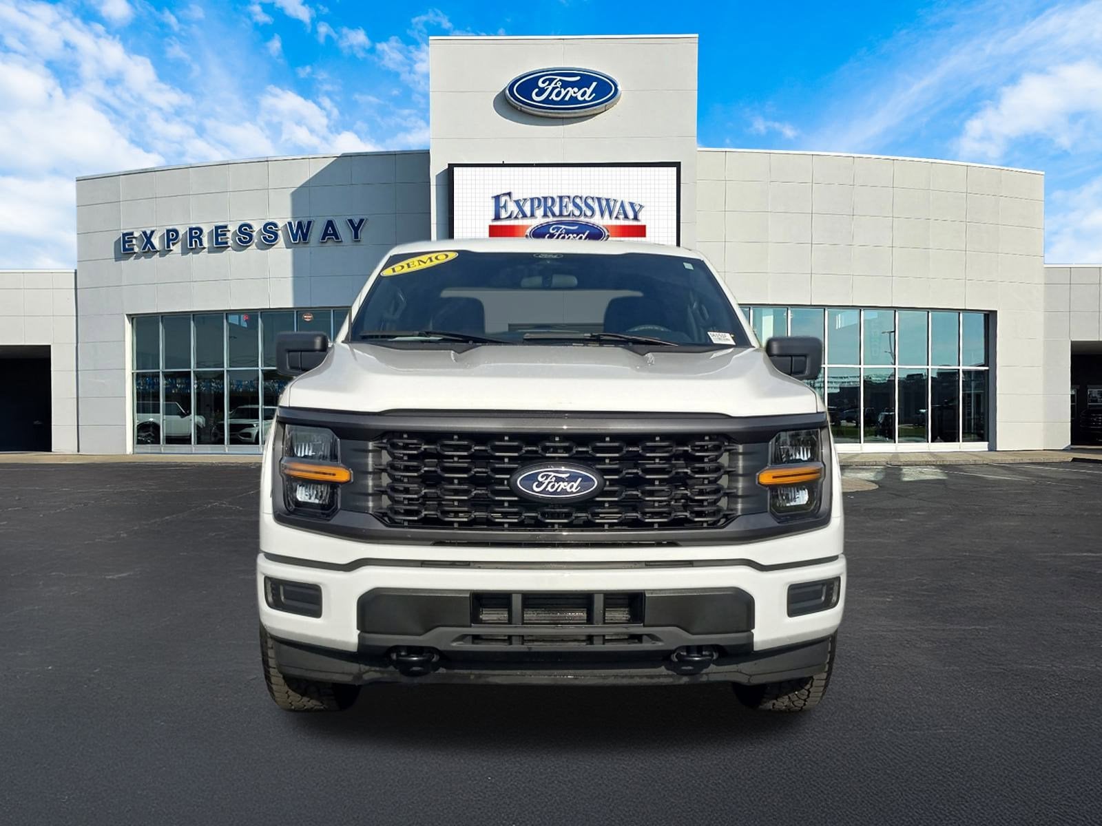 2025 Ford F-150 STX 4WD SuperCrew 5.5' Box