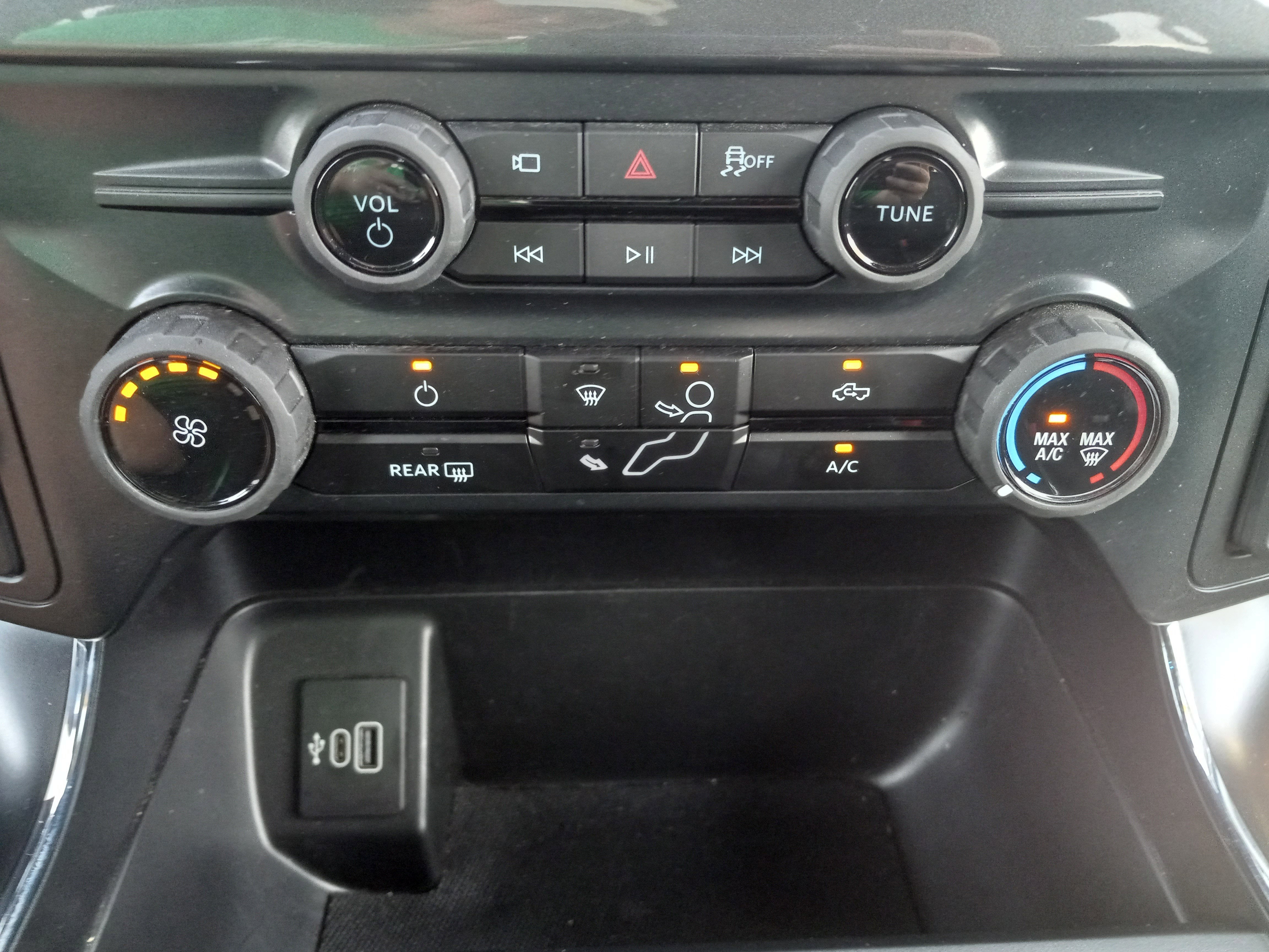 2025 Ford F-150 STX 4WD SuperCrew 5.5' Box