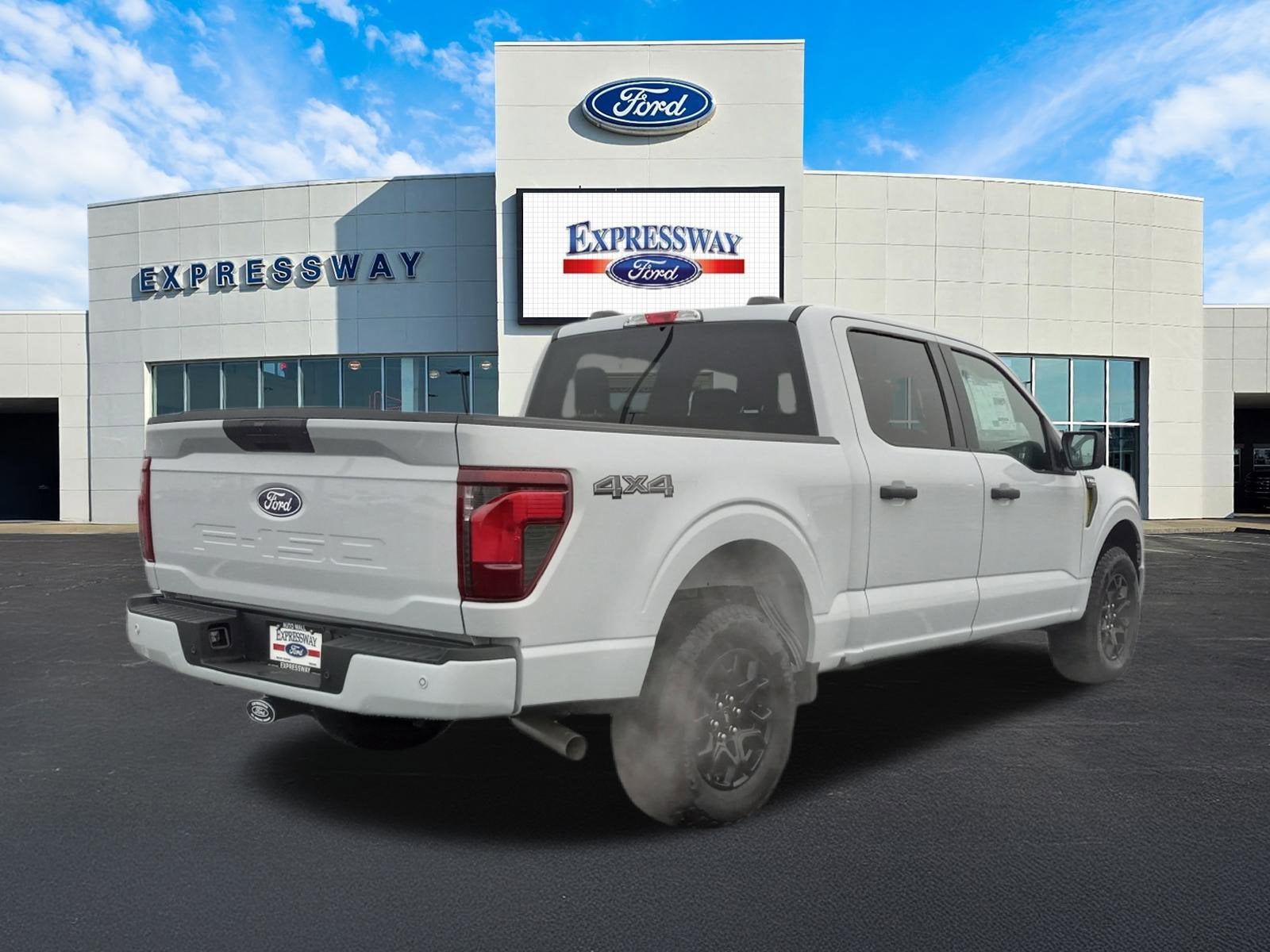 2025 Ford F-150 STX 4WD SuperCrew 5.5' Box