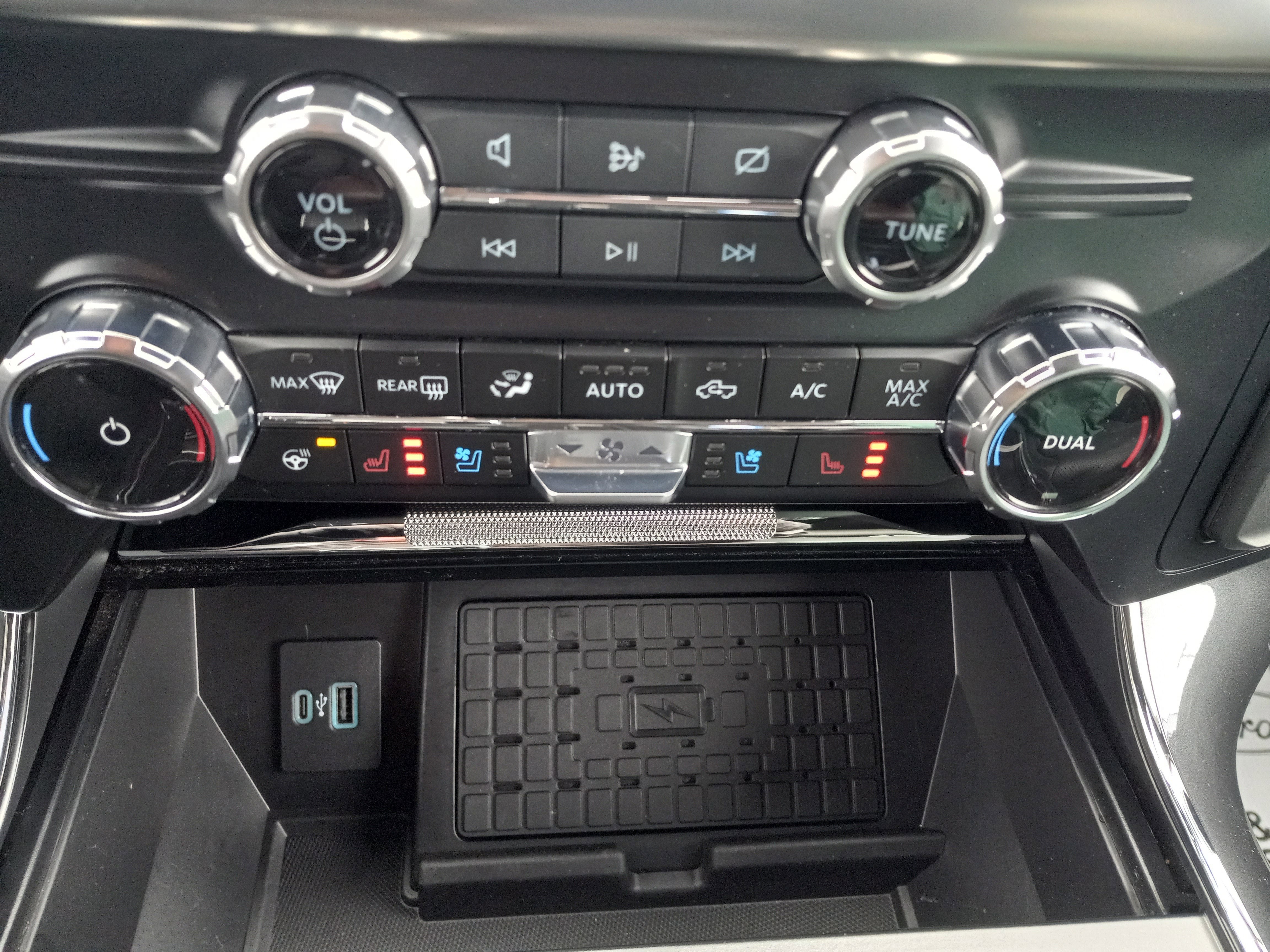 2023 Ford F-150 LARIAT 4WD SuperCrew 5.5' Box