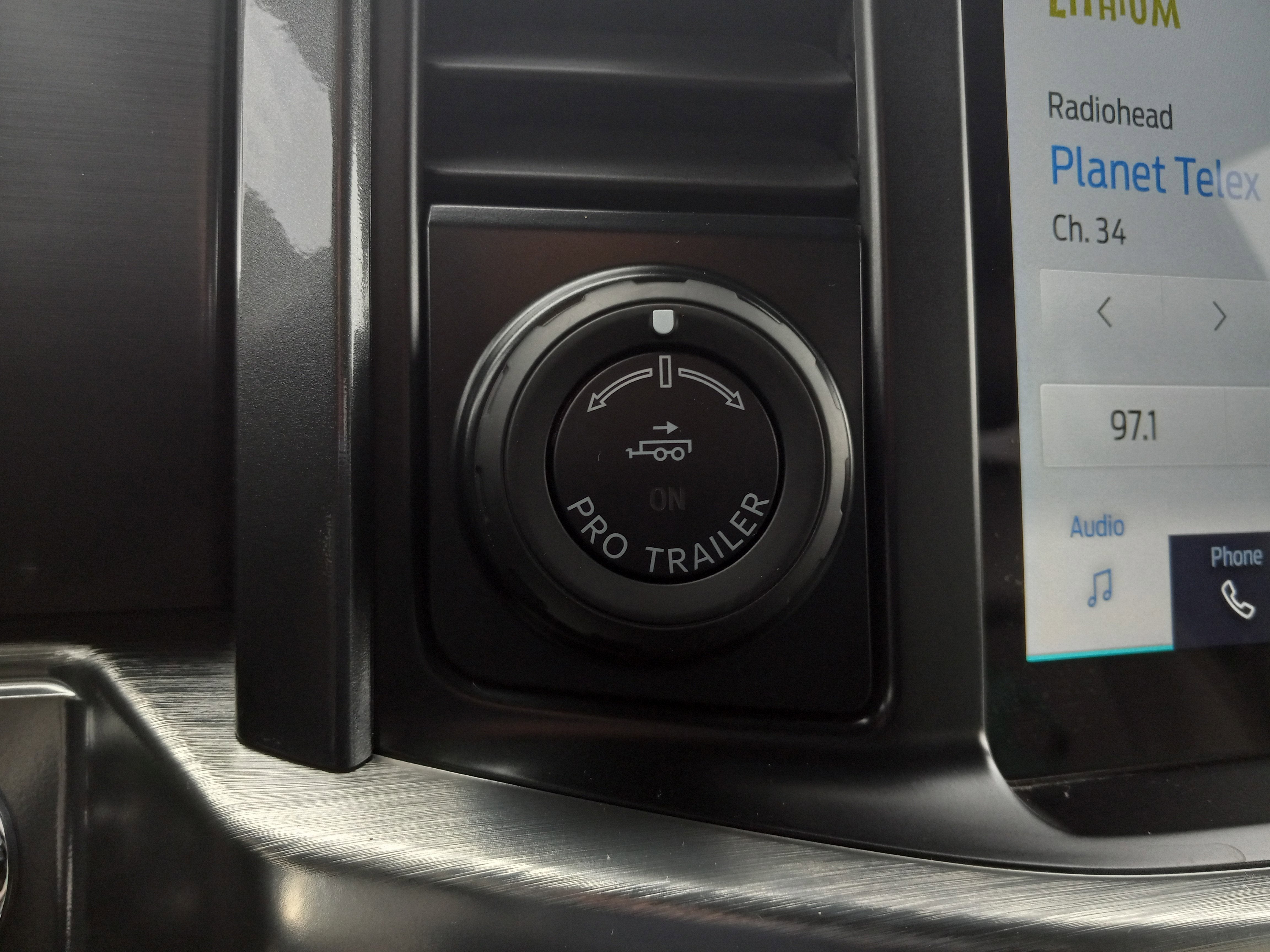 2023 Ford F-150 LARIAT 4WD SuperCrew 5.5' Box