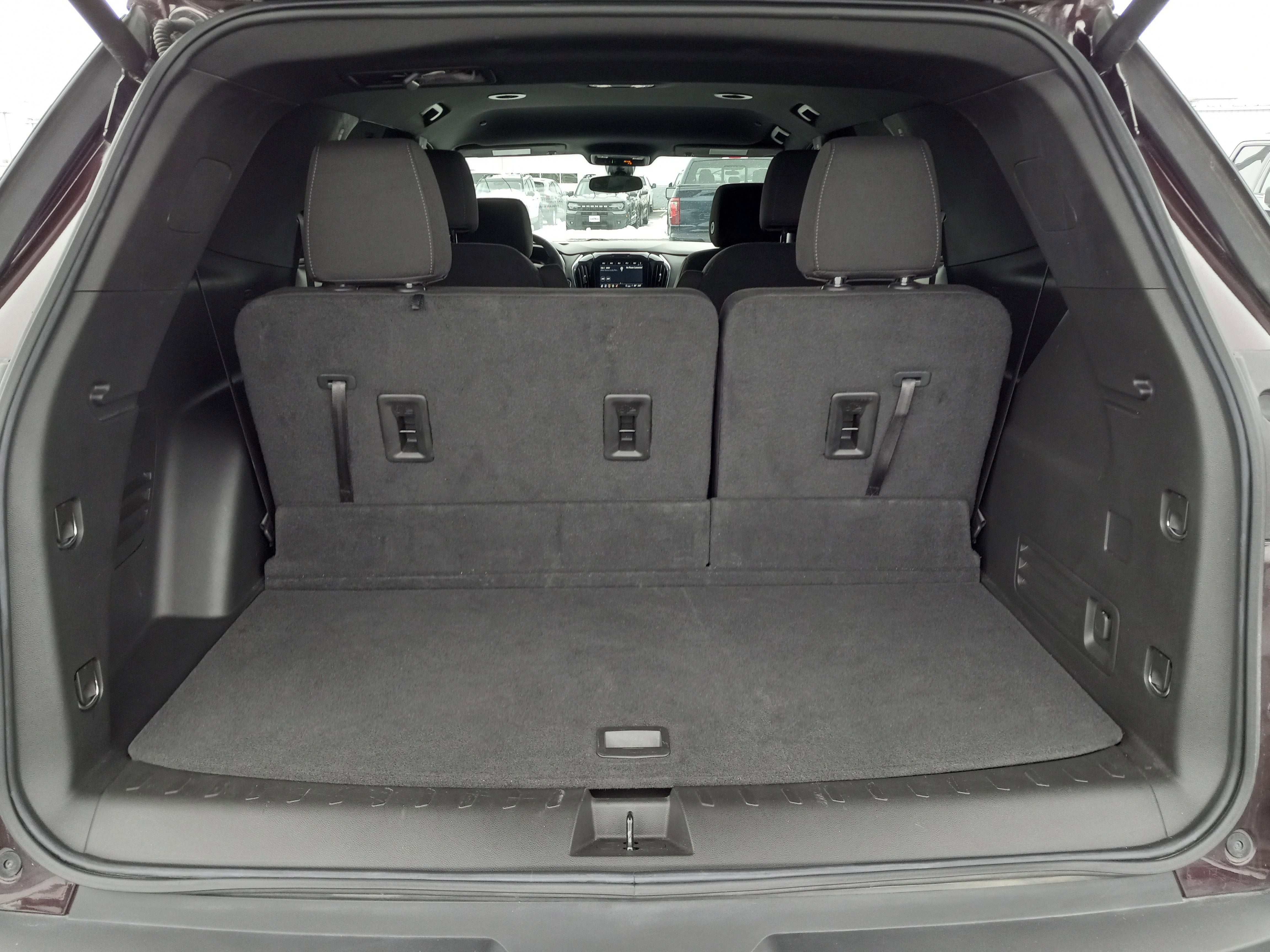 2023 Chevrolet Traverse LT