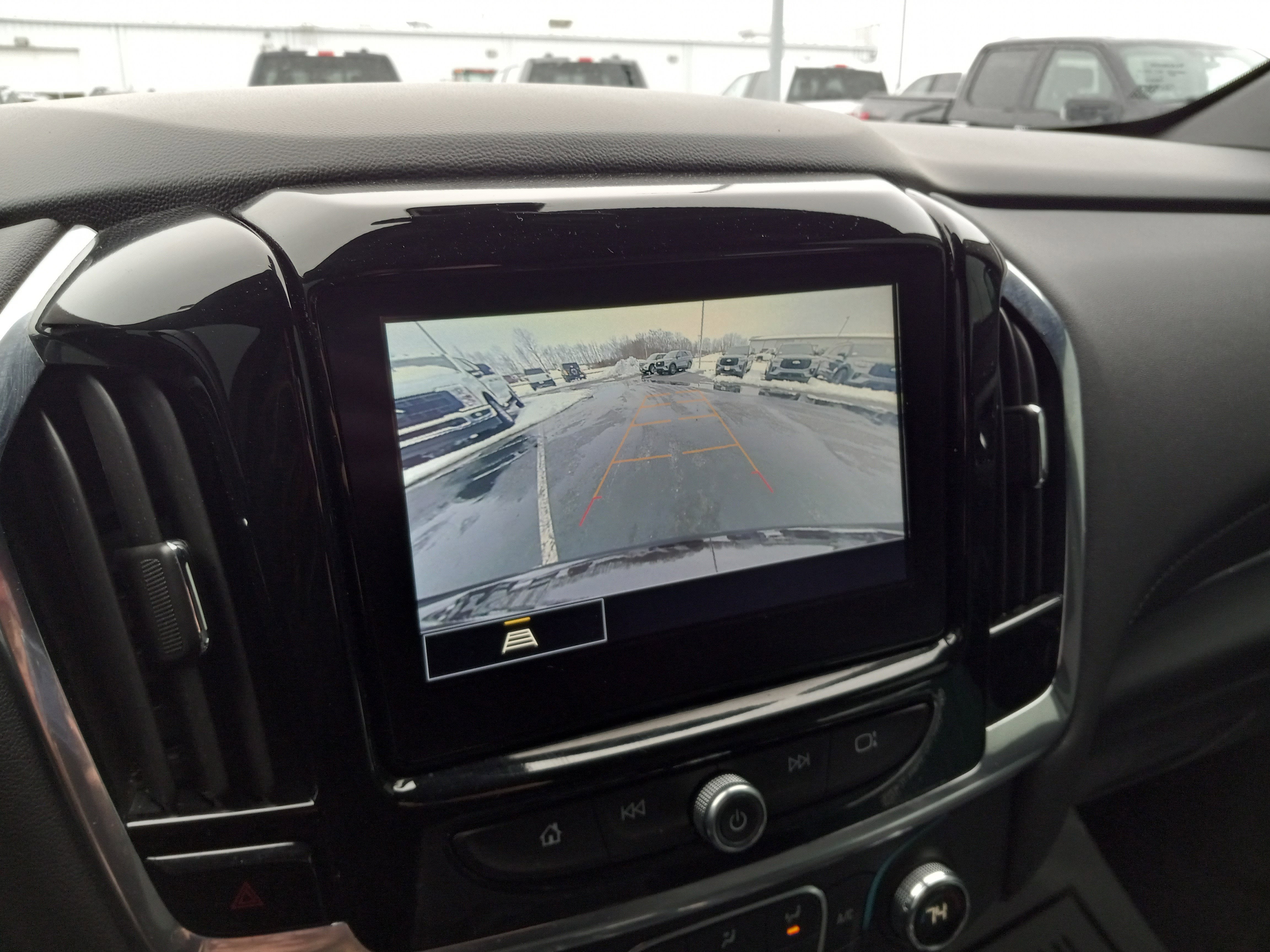 2023 Chevrolet Traverse LT