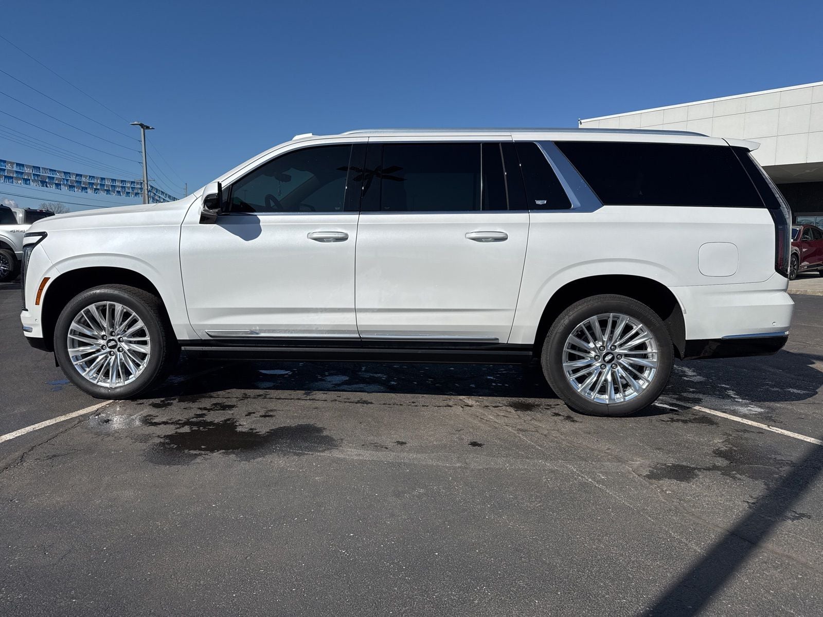 2025 Cadillac Escalade ESV Premium