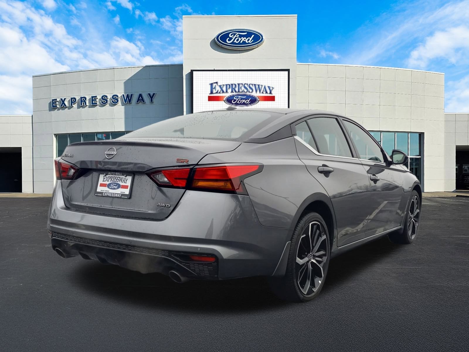 2025 Nissan Altima 2.5 SR