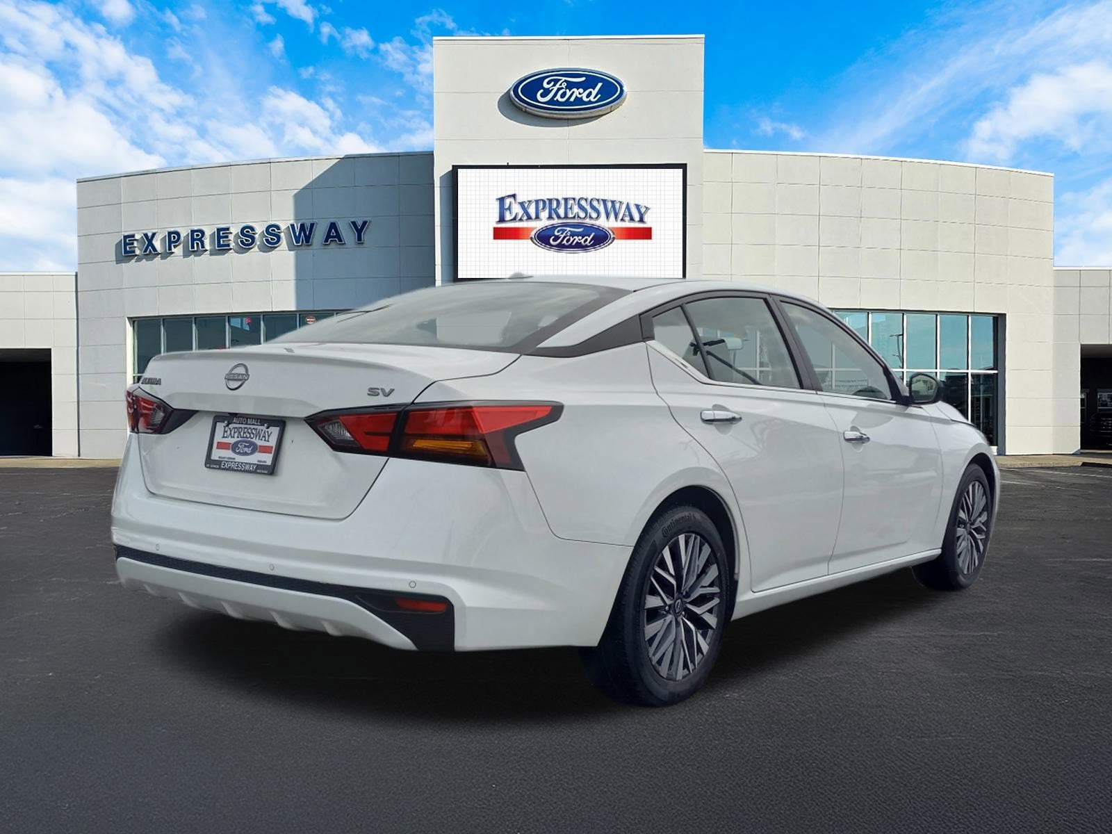 2024 Nissan Altima 2.5 SV