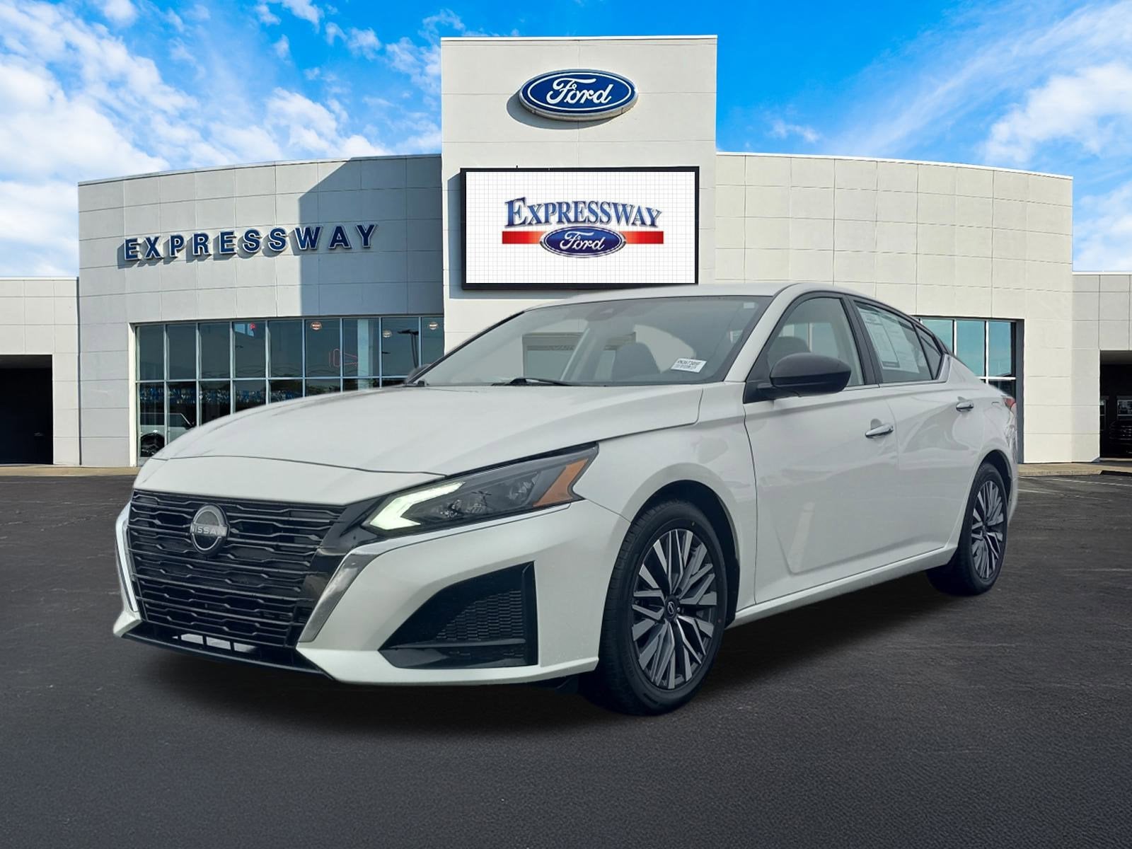 2024 Nissan Altima 2.5 SV