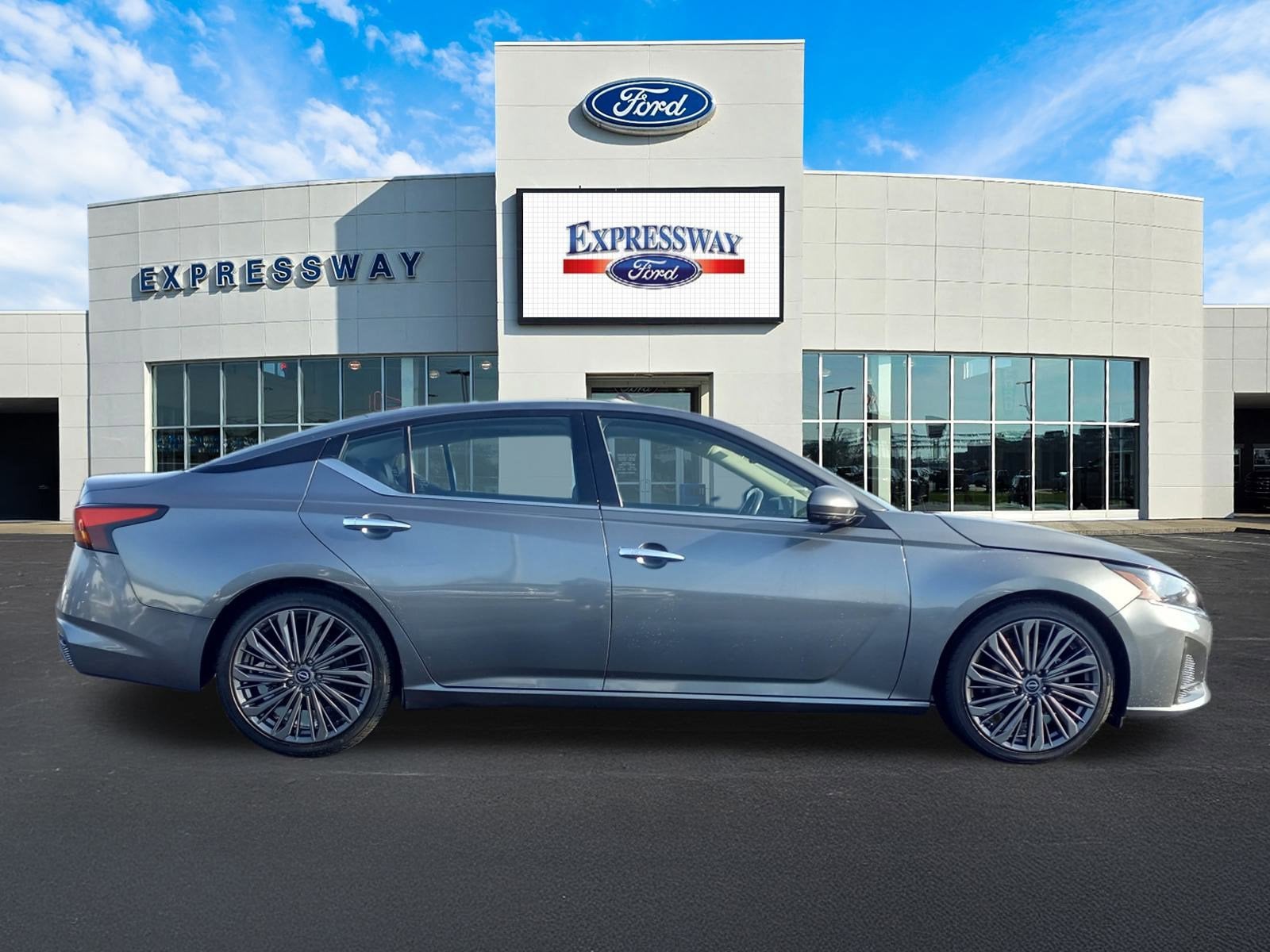 2023 Nissan Altima 2.5 SL