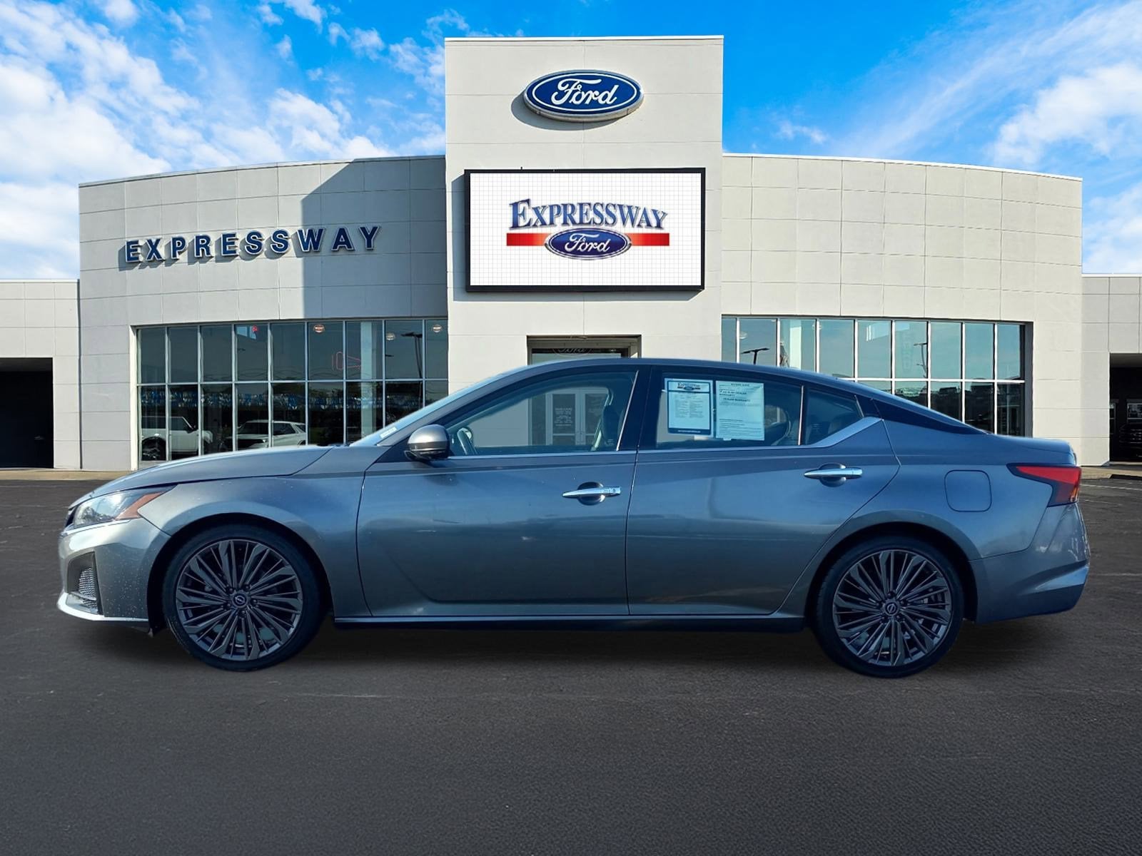 2023 Nissan Altima 2.5 SL