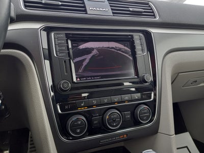 2018 Volkswagen Passat 2.0T R-Line