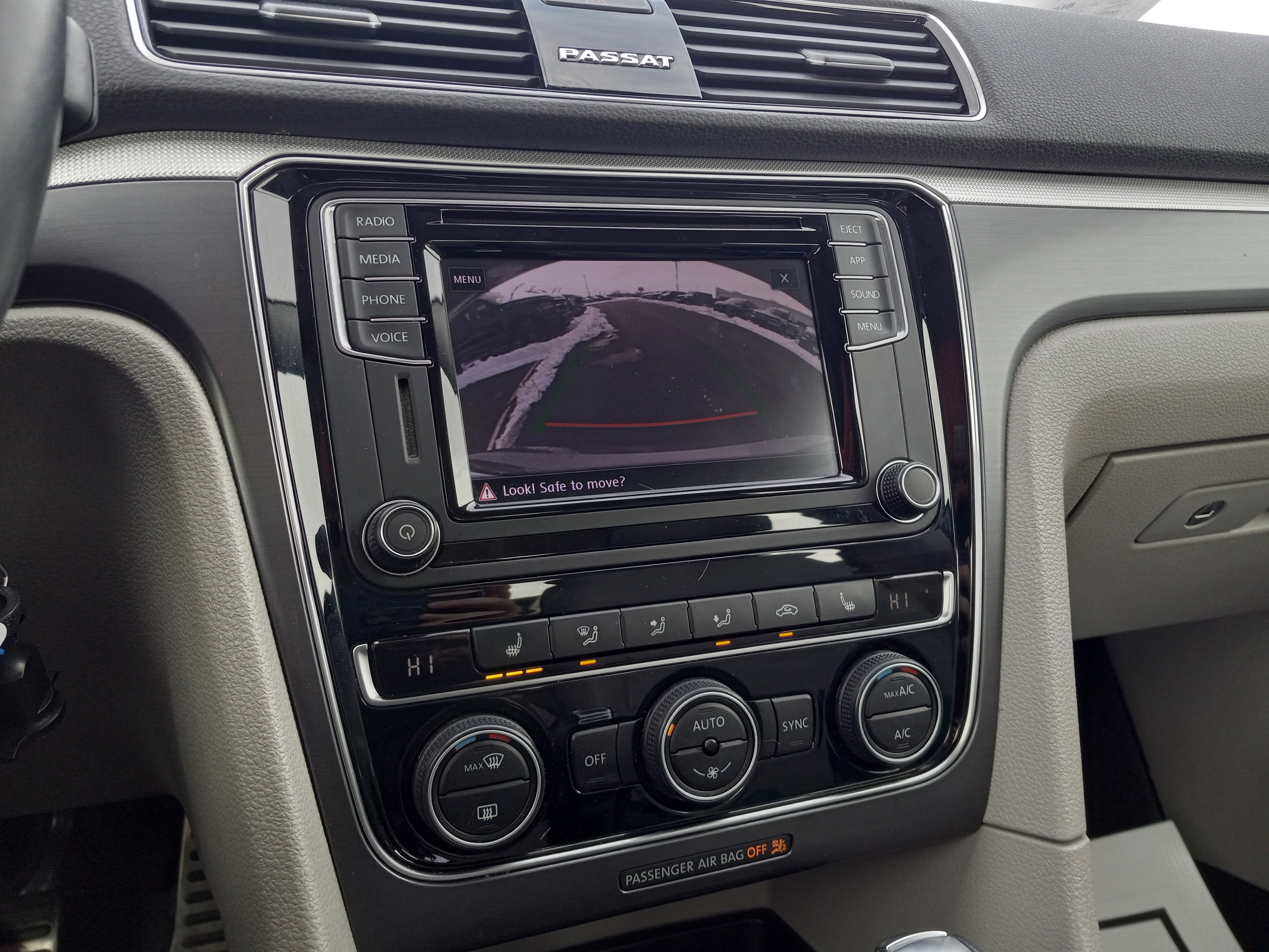 2018 Volkswagen Passat 2.0T R-Line