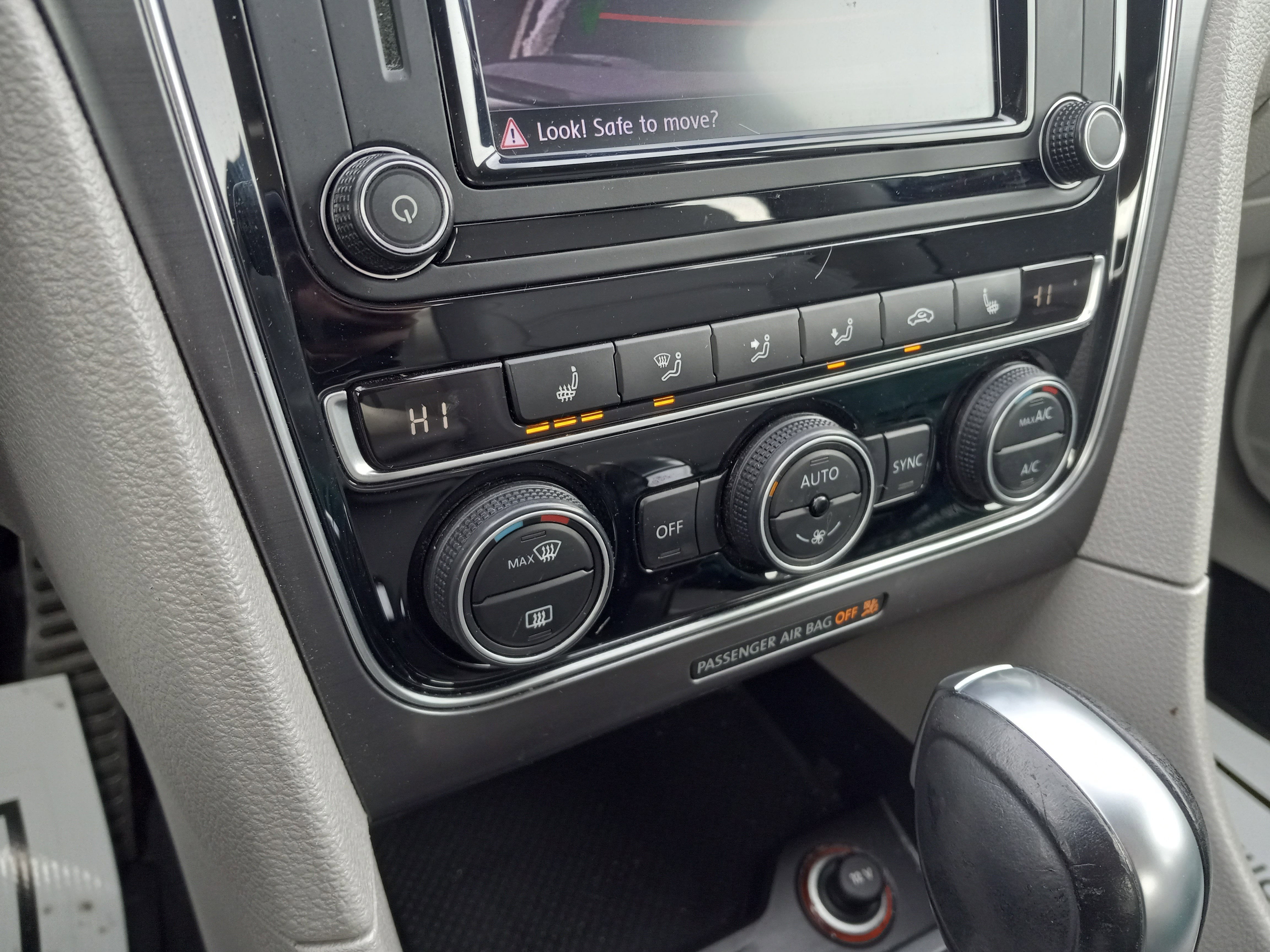 2018 Volkswagen Passat 2.0T R-Line