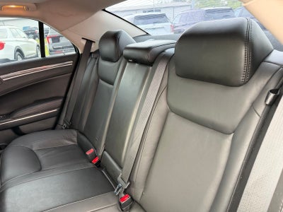 2018 Chrysler 300 Base