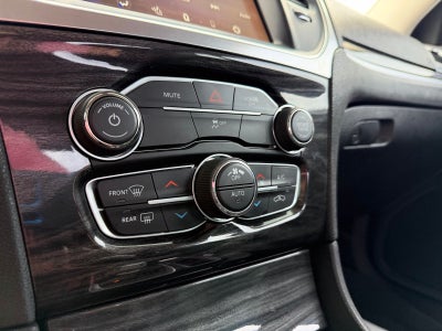 2018 Chrysler 300 Base