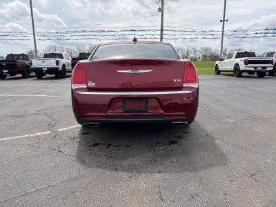 2018 Chrysler 300 Base