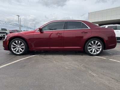 2018 Chrysler 300 Base