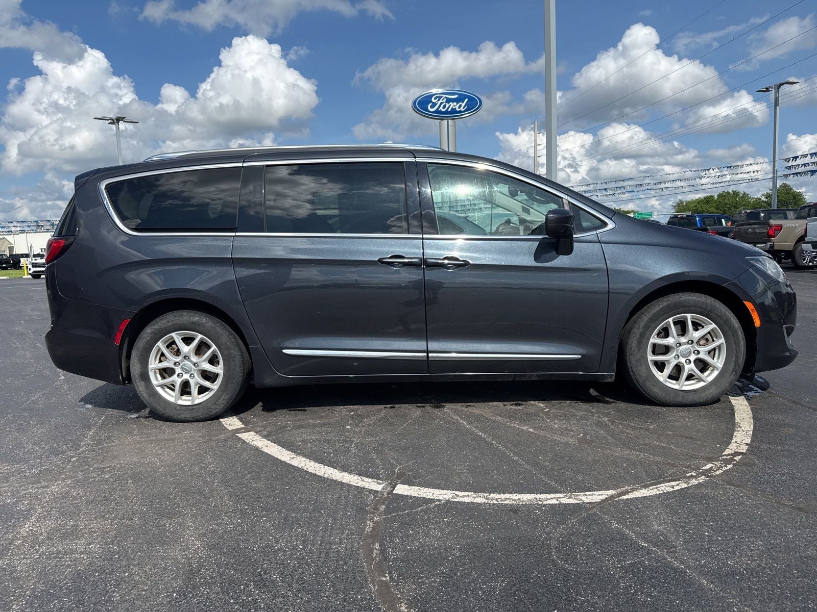 2020 Chrysler Pacifica Touring L