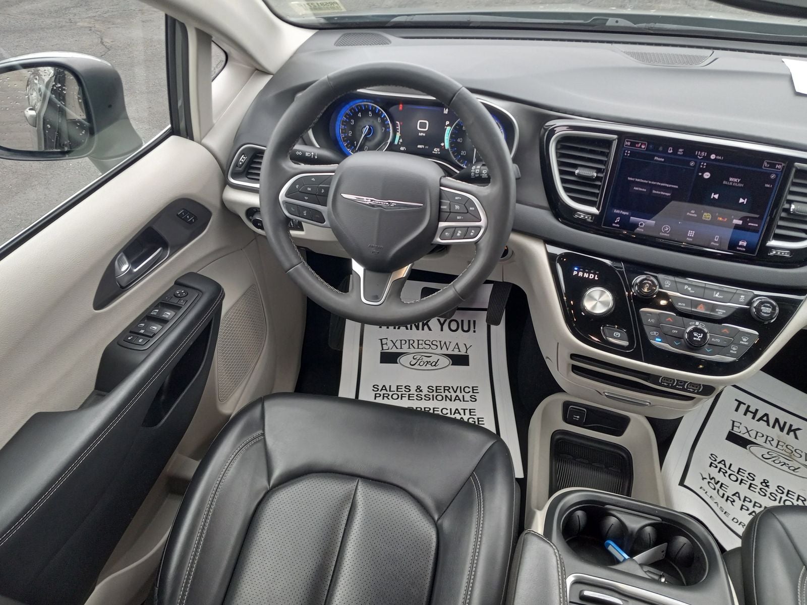 2023 Chrysler Pacifica Touring L