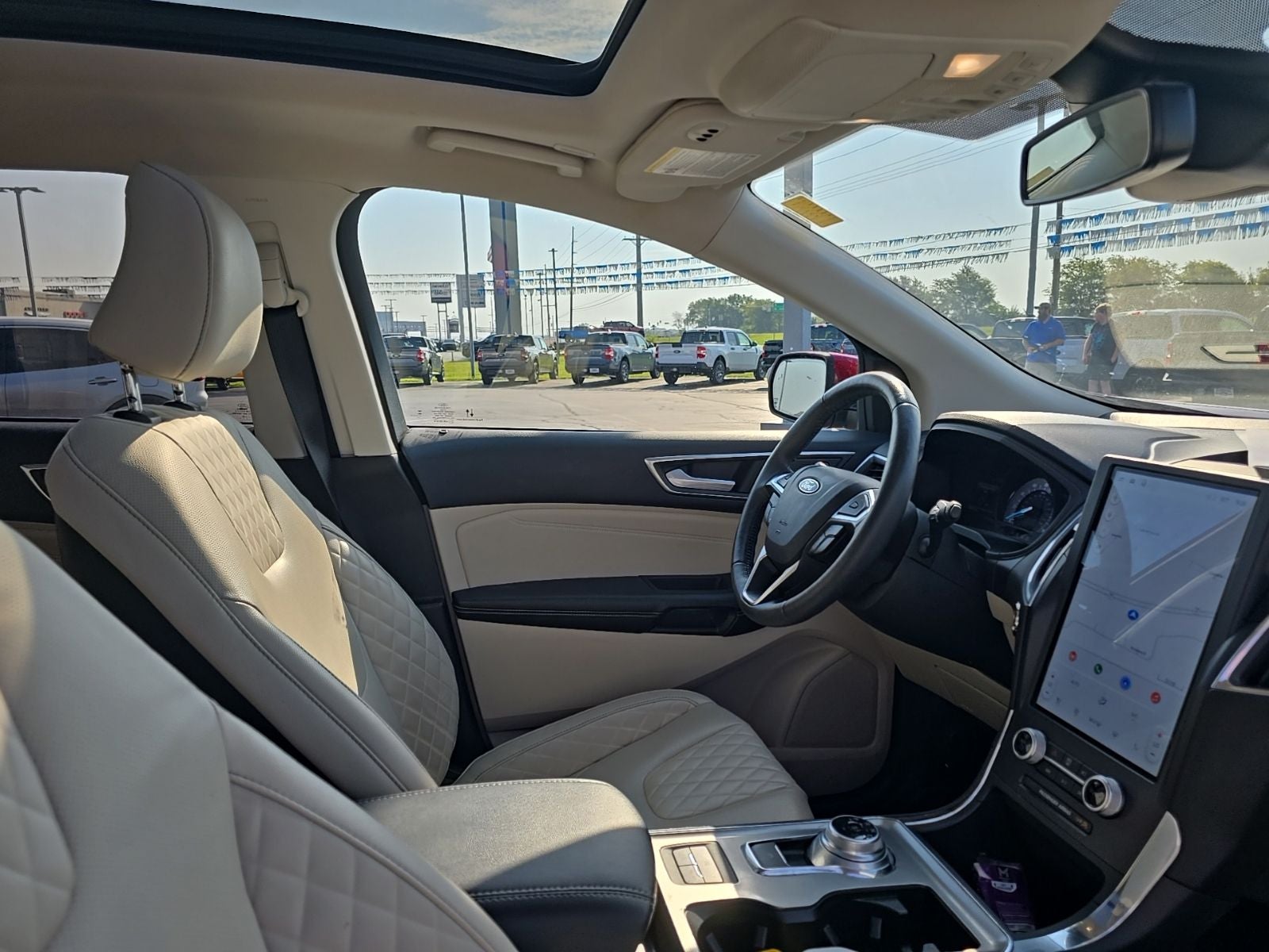 2024 Ford Edge Titanium