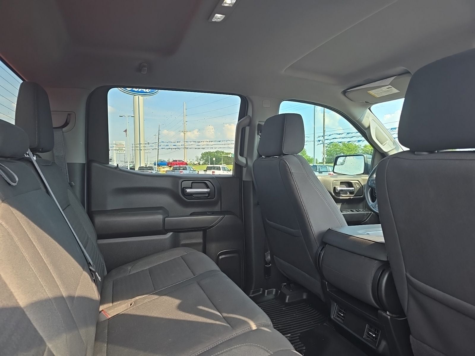 2022 Chevrolet Silverado 1500 Custom Trail Boss