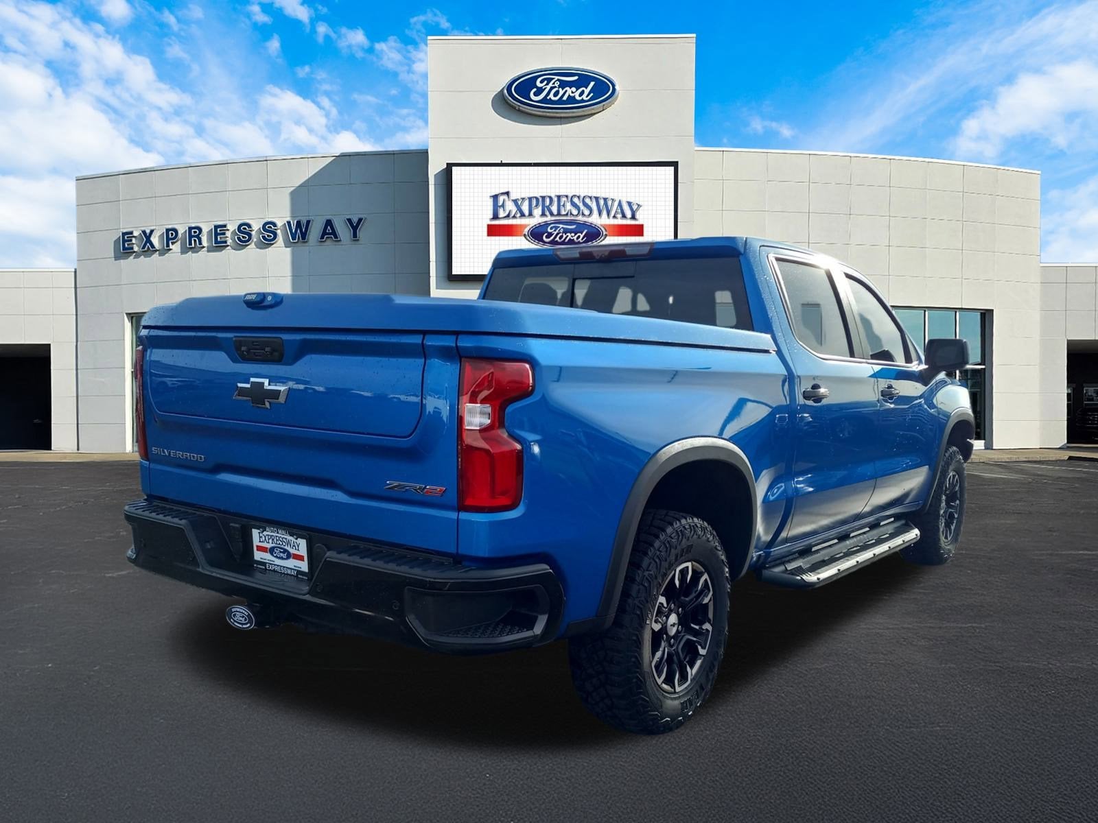 2023 Chevrolet Silverado 1500 ZR2