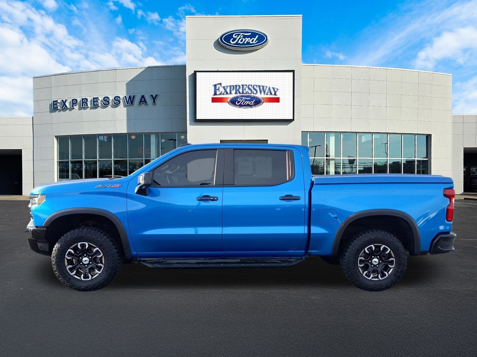 2023 Chevrolet Silverado 1500 ZR2