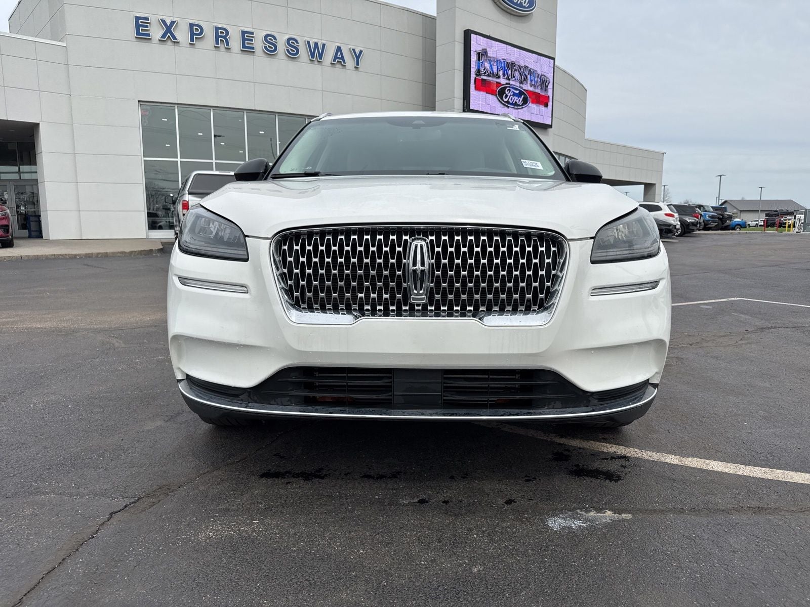 2022 Lincoln Corsair Standard