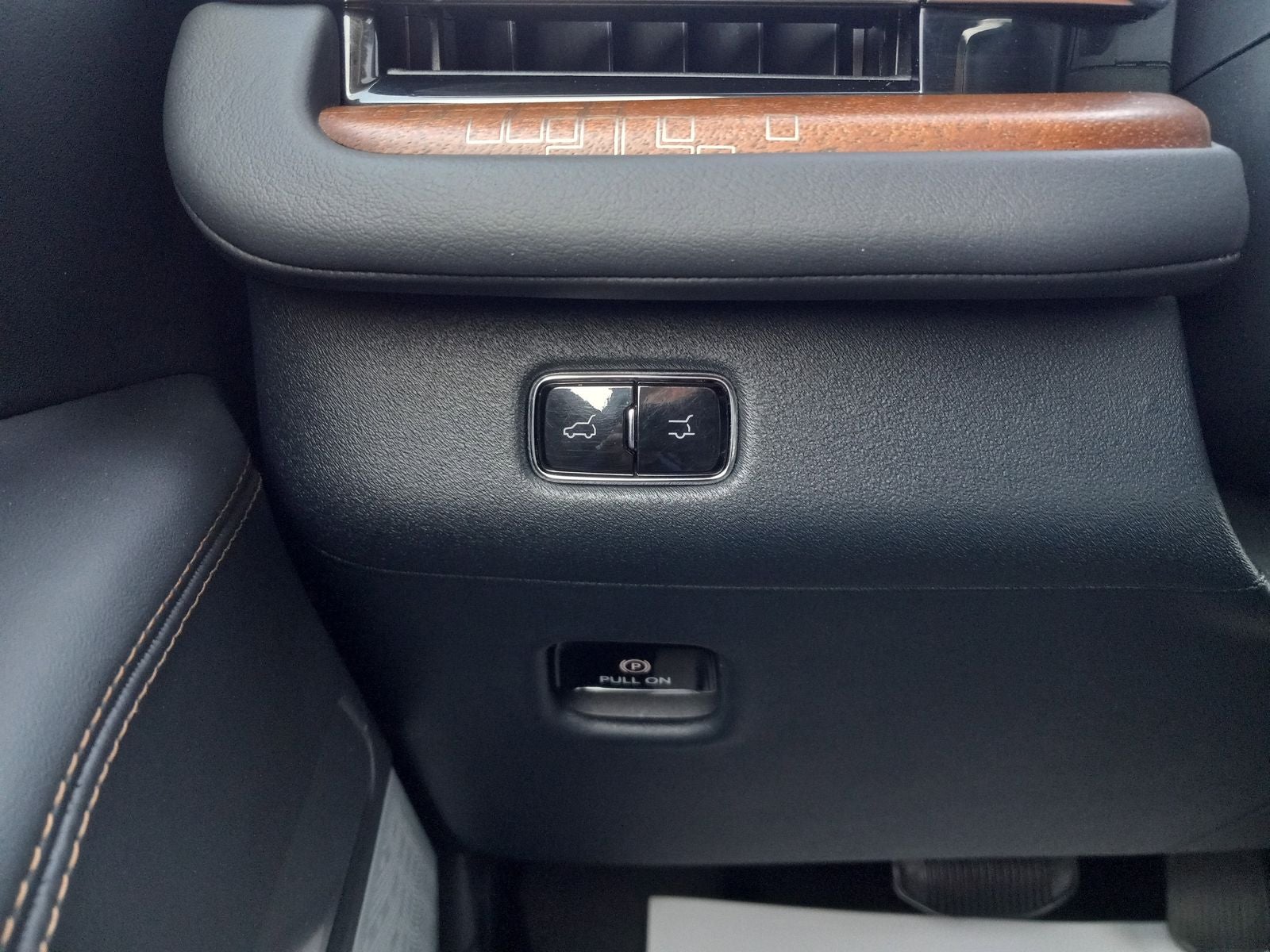 2025 Lincoln Navigator Black Label