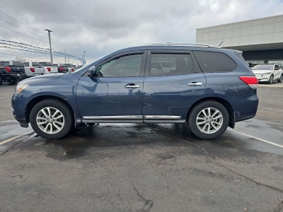 2016 Nissan Pathfinder SL