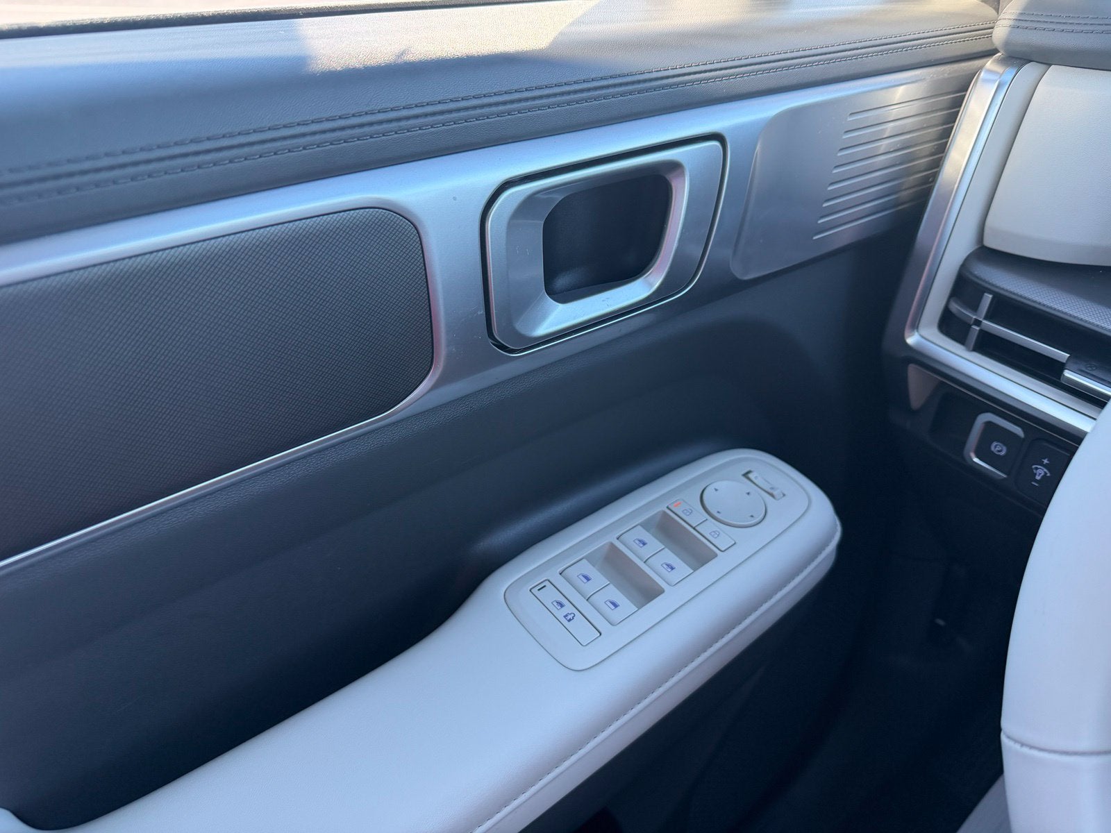 2025 Hyundai Santa Fe Hybrid SEL