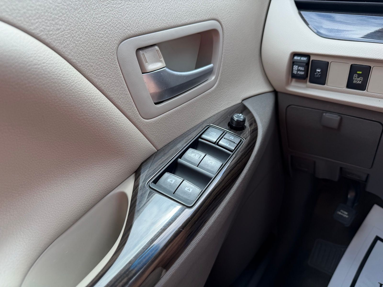 2015 Toyota Sienna XLE 7 Passenger