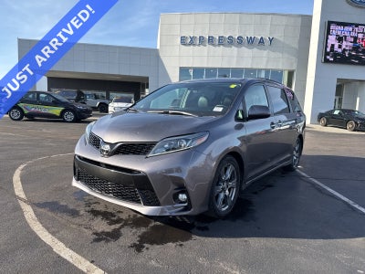 2018 Toyota Sienna L