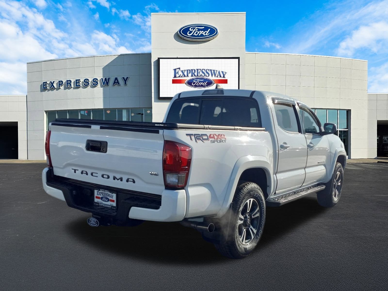 2016 Toyota Tacoma TRD Sport