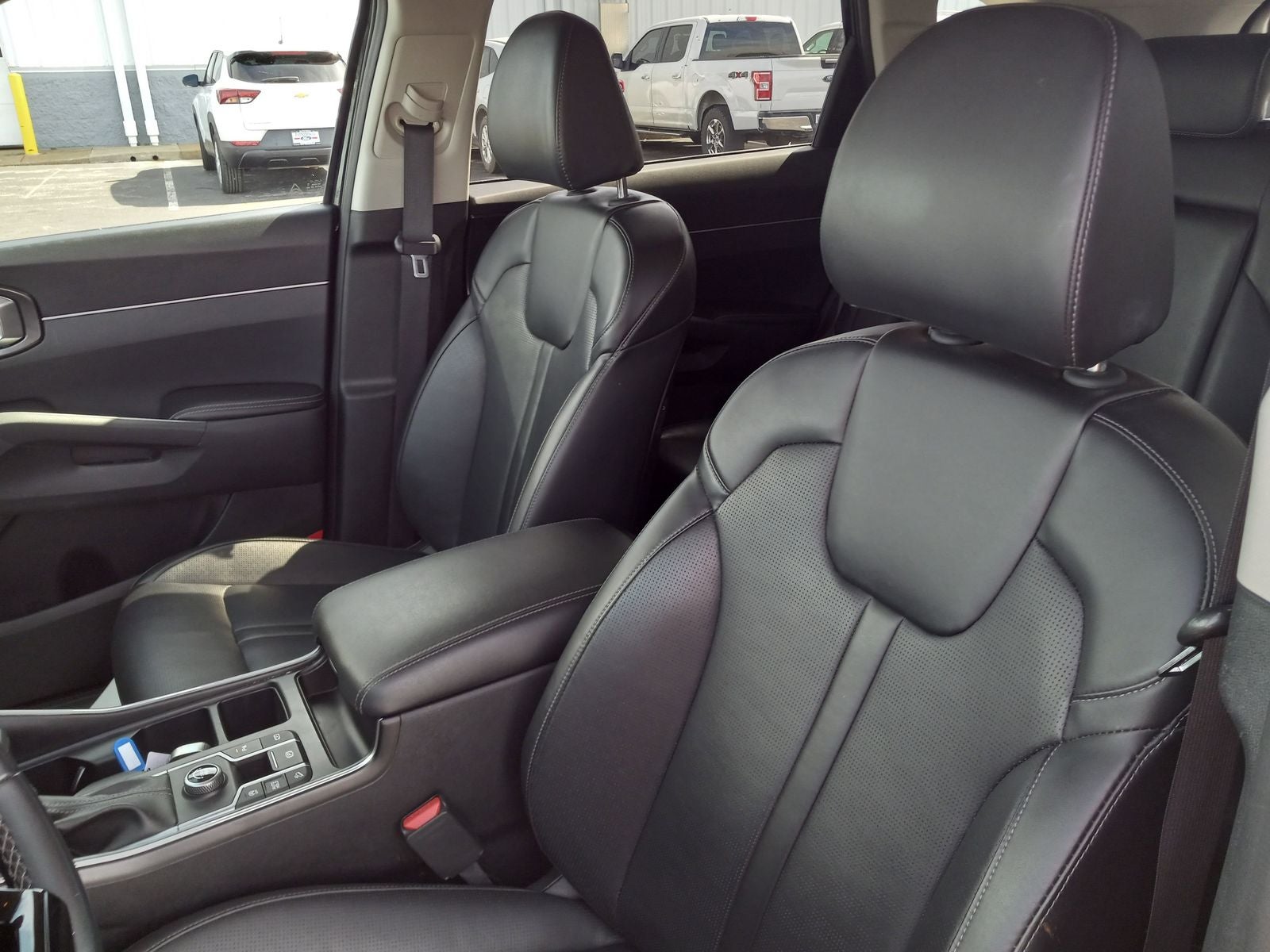 2024 Kia Sorento S