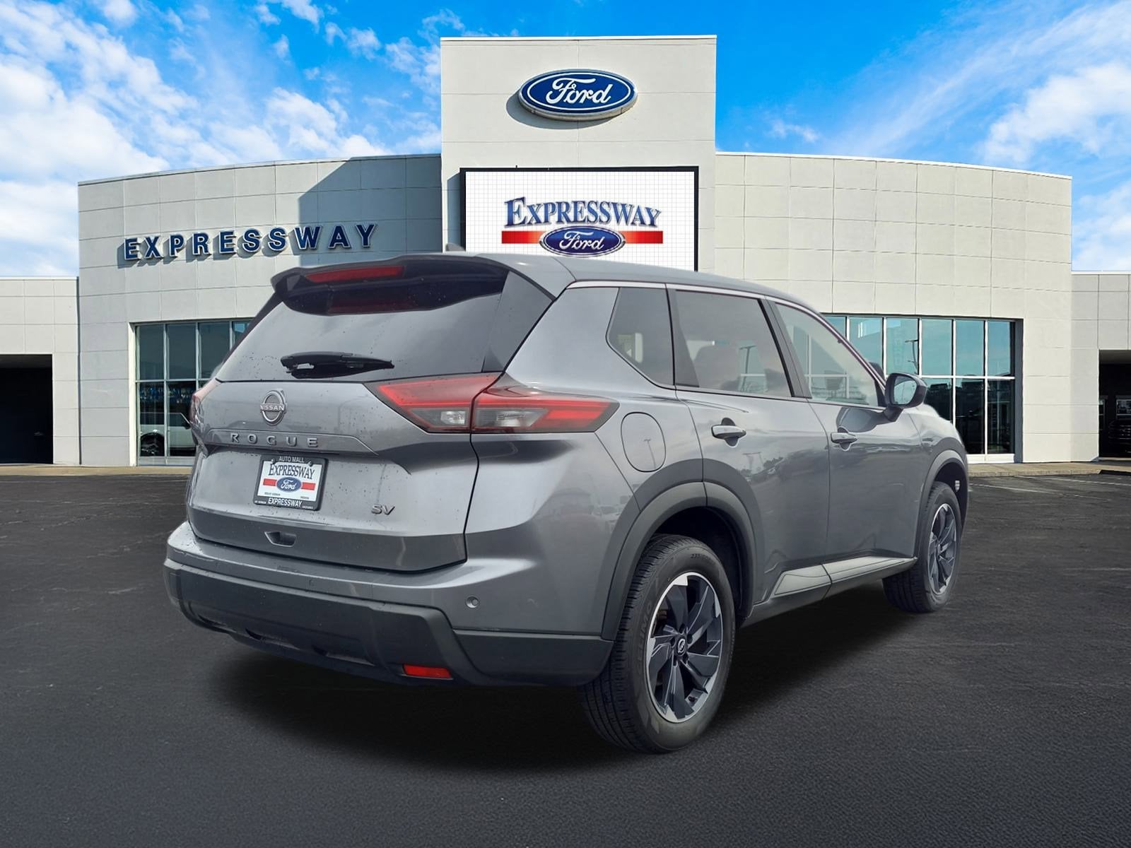 2024 Nissan Rogue SV