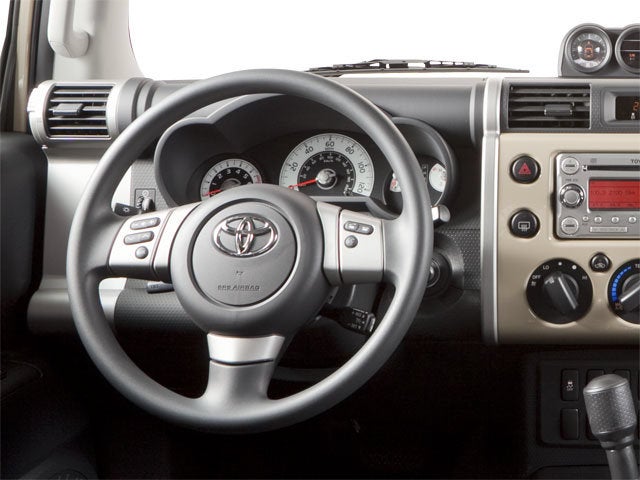 2010 Toyota FJ Cruiser Base Trail Teams
