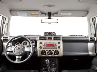 2010 Toyota FJ Cruiser Base Trail Teams