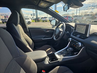 2024 Toyota RAV4 Hybrid SE