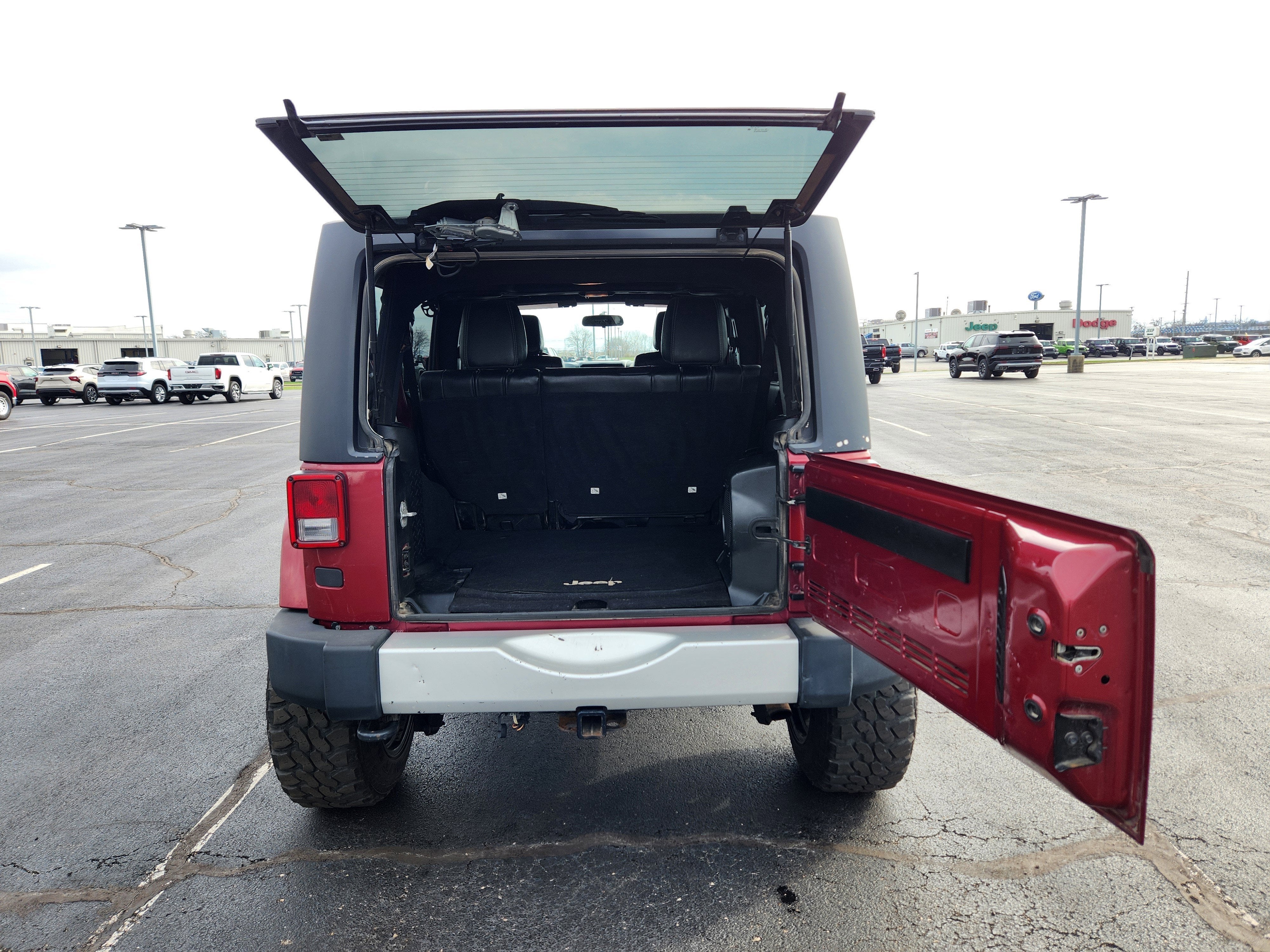 2012 Jeep Wrangler Unlimited Sahara