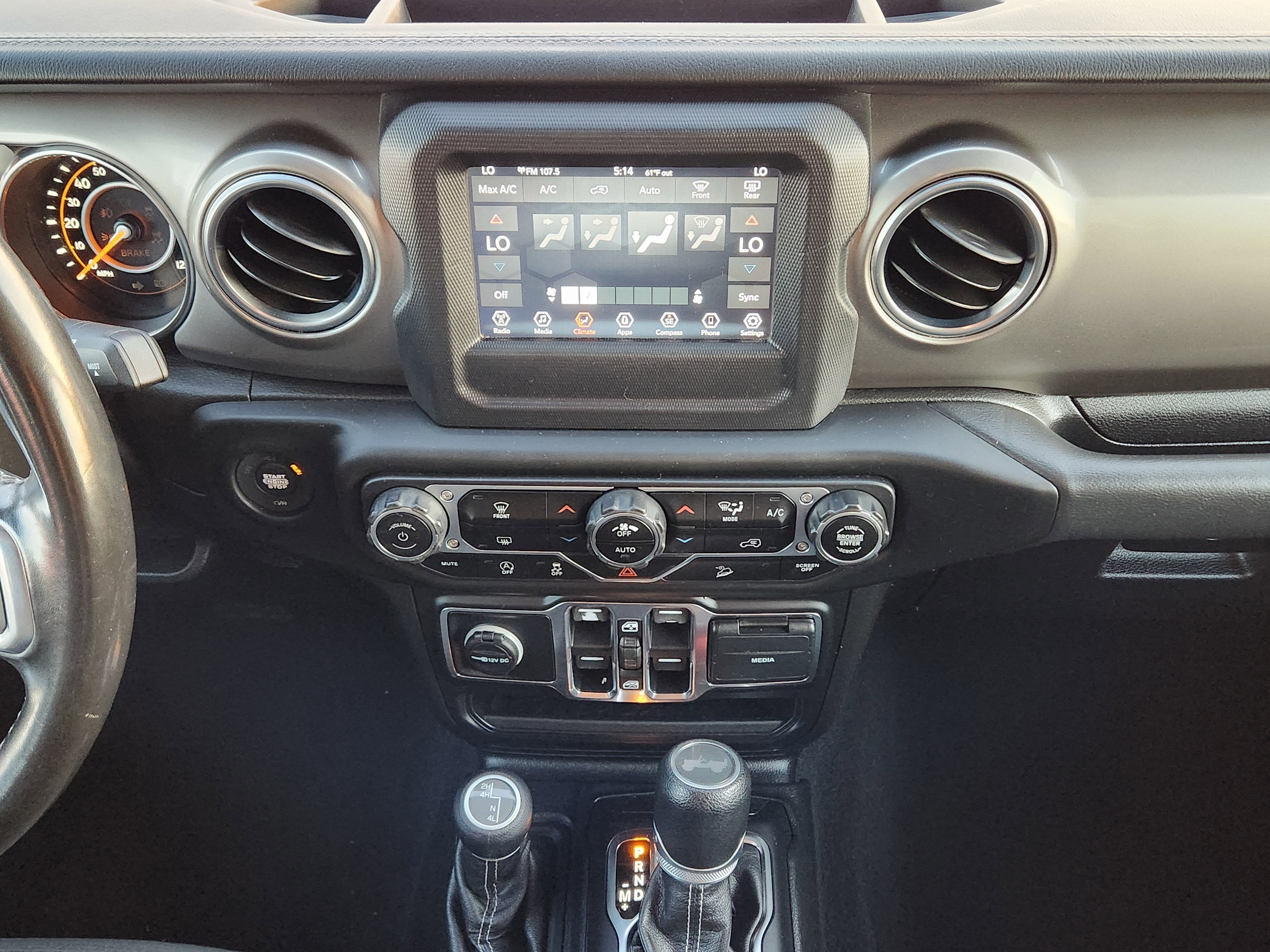 2020 Jeep Wrangler Unlimited Sahara 4x4