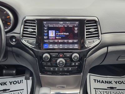 2021 Jeep Grand Cherokee Laredo X 4x4