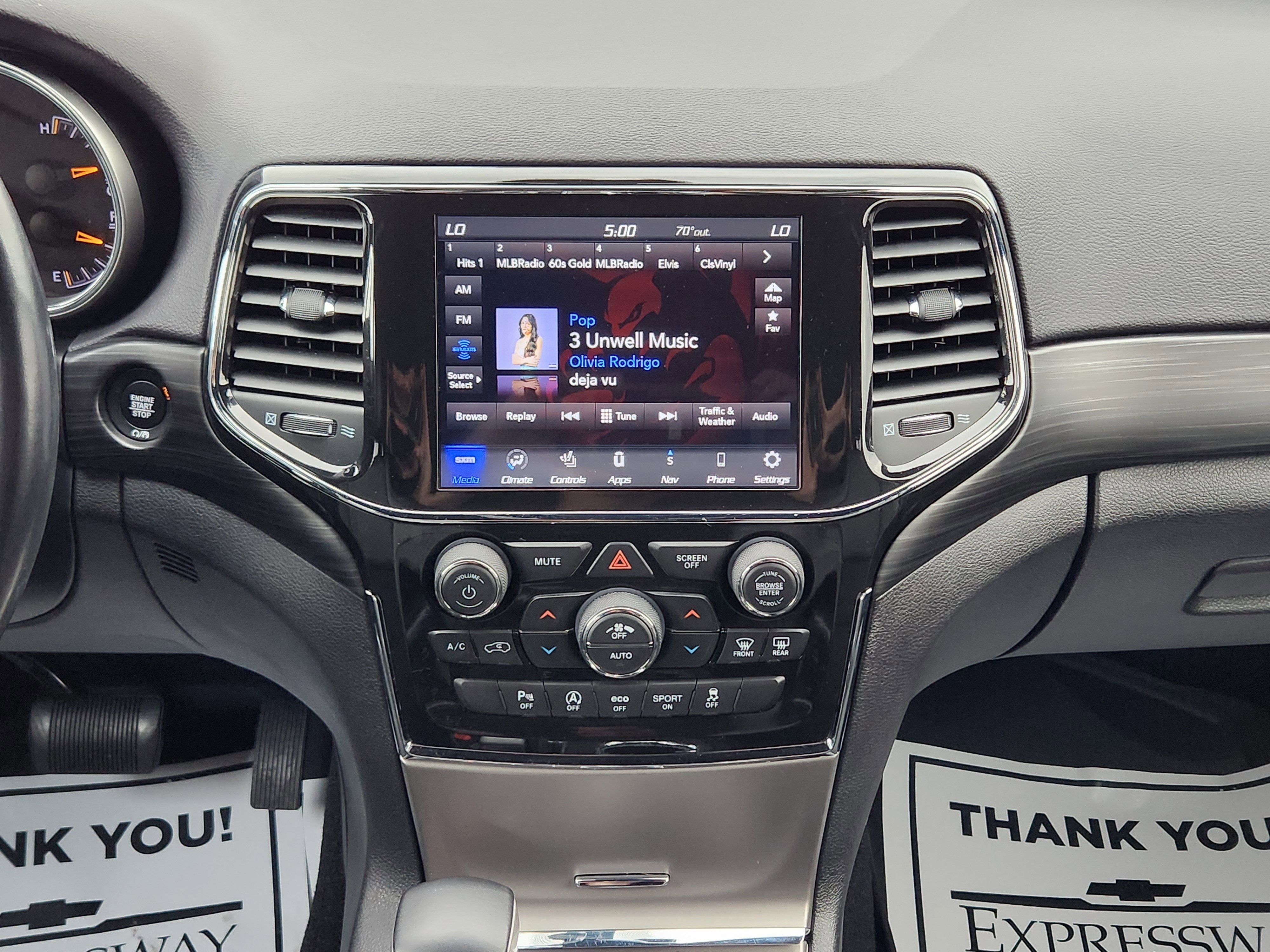 2021 Jeep Grand Cherokee Laredo X 4x4